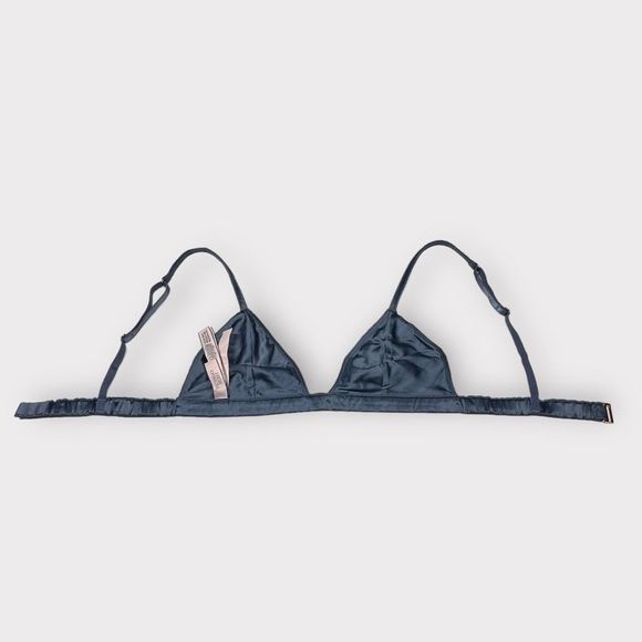 Victoria’s Secret Satin Triangle Bralette XS Blue Wireless Solid Silky Dainty - Picture 7 of 8